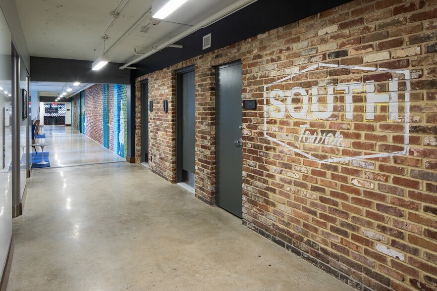 More Photos Of 1776 Peachtree St NW, Atlanta Office For Lease