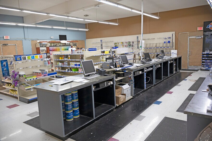 More Photos Of 1478 Guerneville Rd, Santa Rosa Freestanding For Sale