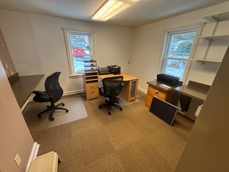 More Photos Of 845 Water St, Northumberland Medical For Sale