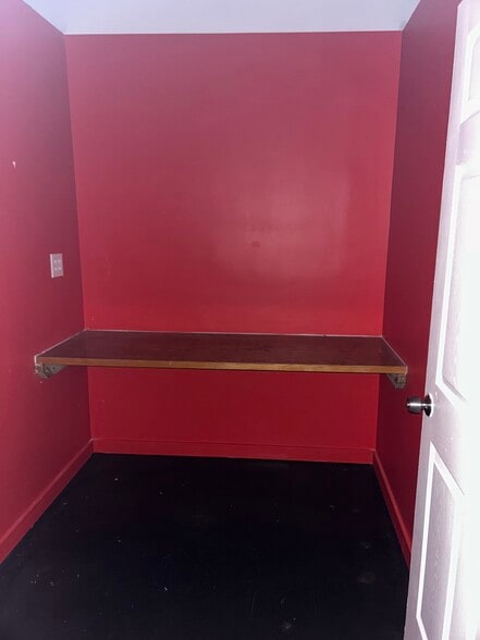 More Photos Of 1275 Pryor Rd SW, Atlanta Warehouse For Sale