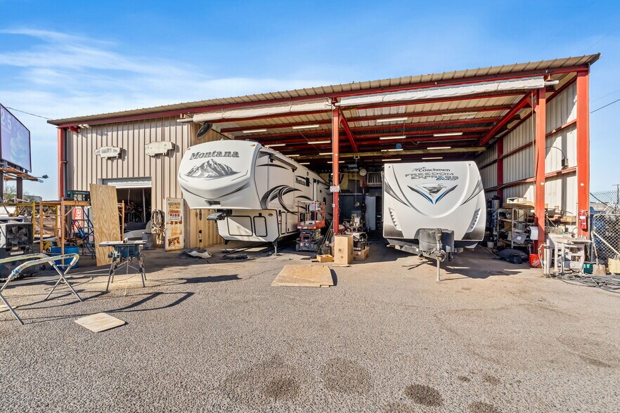 More Photos Of 7659 W Hatcher Rd, Peoria Warehouse For Sale
