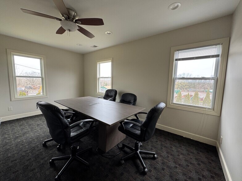 More Photos Of 8820 Jackson Rd, Dexter Office For Lease
