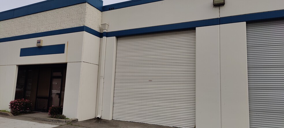 More Photos Of 430 N Canal St, South San Francisco Manufacturing For Sale