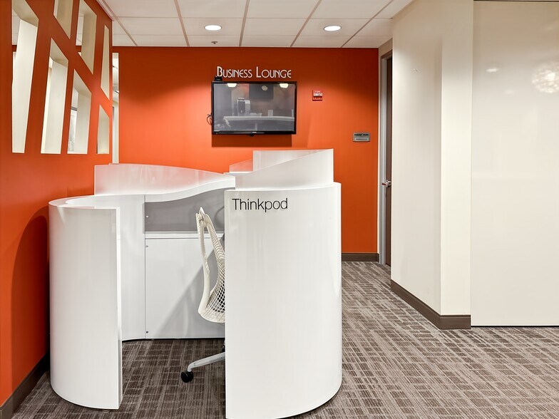 More Photos Of 111 SW 5th Ave, Portland Coworking Space