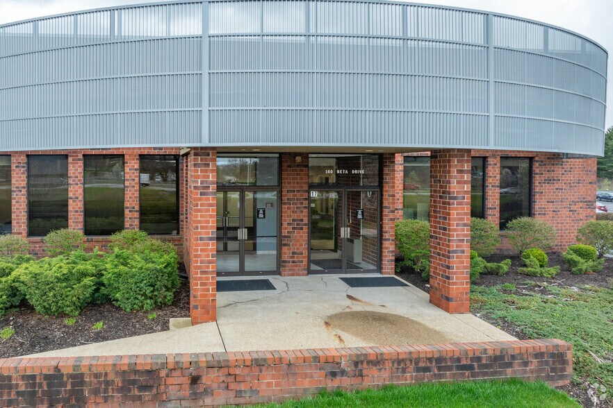 More Photos Of 160 Beta Dr, Pittsburgh Office For Lease