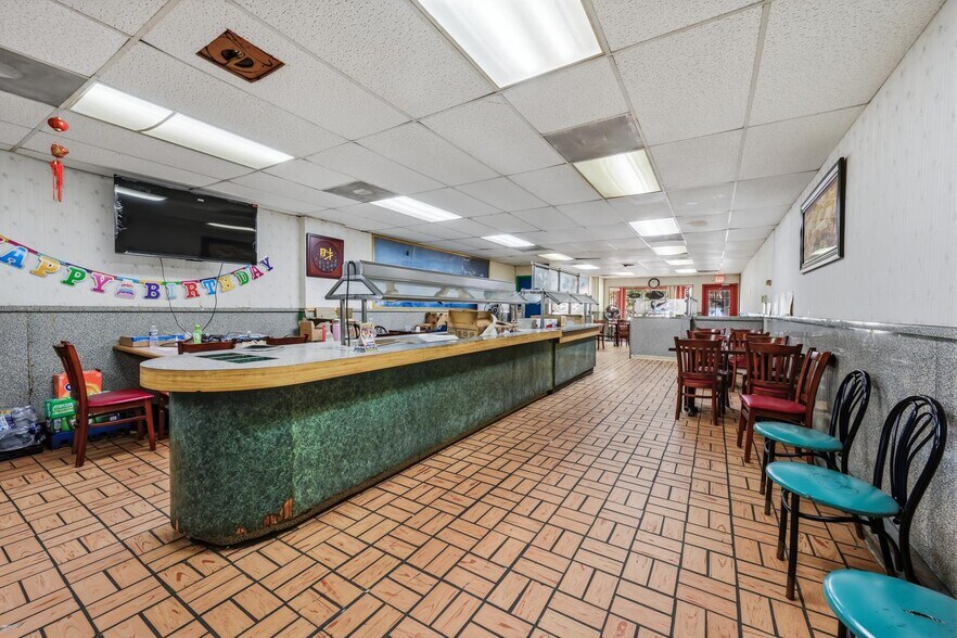 More Photos Of 6 N Washington St, Easton Restaurant For Sale