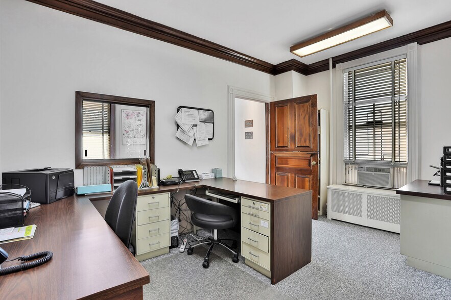 More Photos Of 227 Hamburg Tpke, Pompton Lakes Medical For Lease