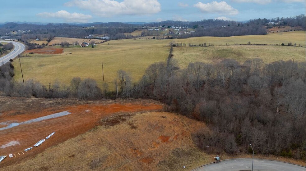 More Photos Of Bobby Hicks Highway Hwy, Gray Land For Sale