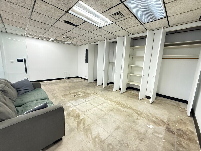More Photos Of 2814 Syene Rd, Madison Light Distribution For Lease