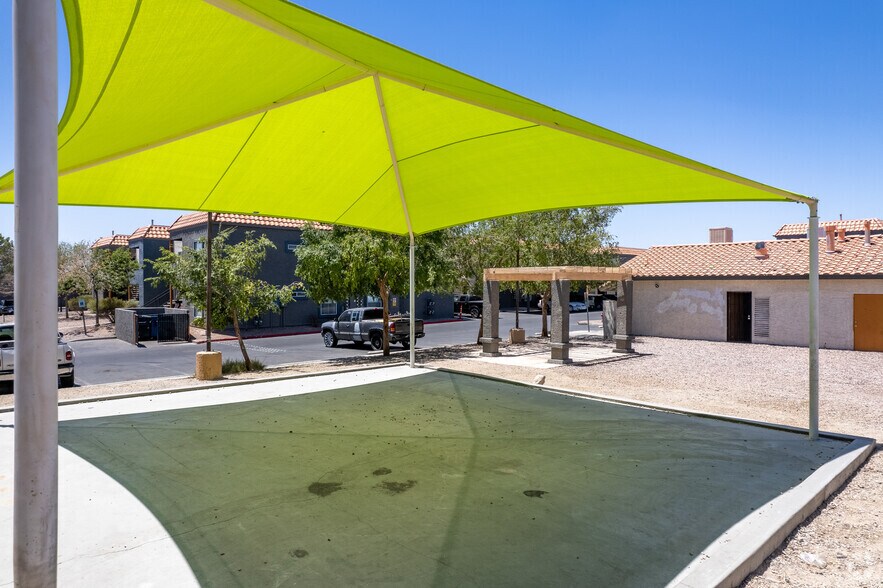 More Photos Of 2125 N Las Vegas Blvd, North Las Vegas Apartments For Lease