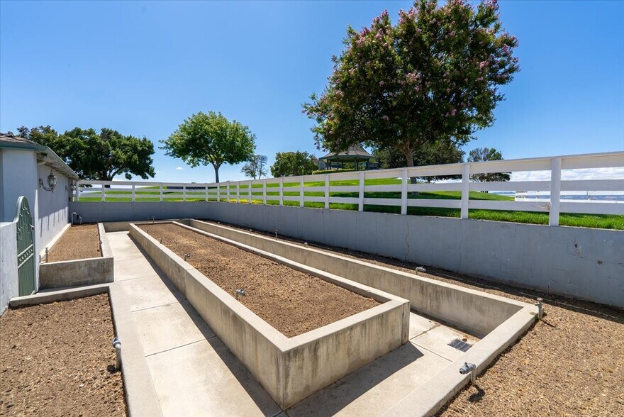 More Photos Of 8283 Cross Canyons Rd, San Miguel Winery Vineyard For Sale