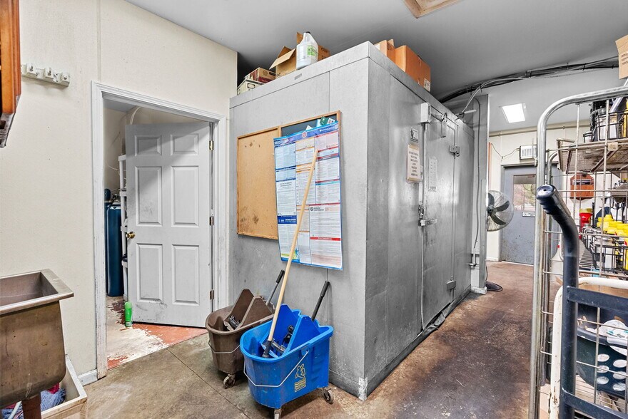 More Photos Of 2999 S Highway 94, Defiance Bar For Sale