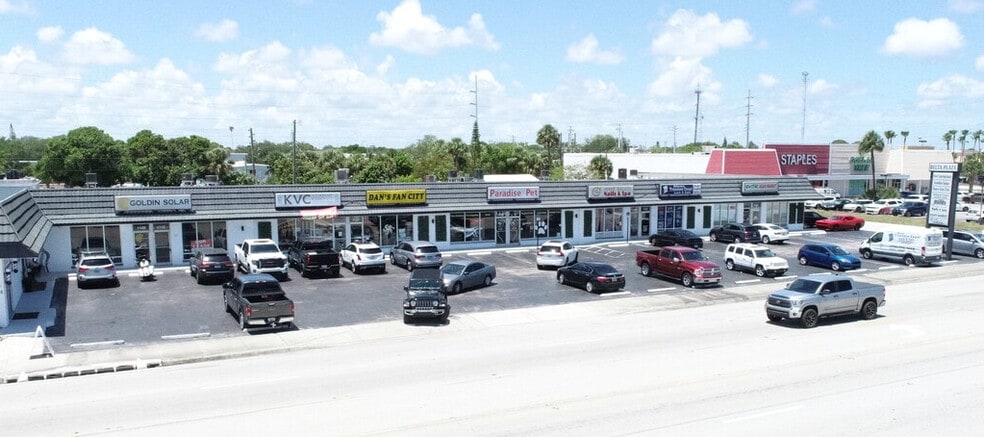 More Photos Of 1105-1167 US Highway 1, Vero Beach Storefront For Lease