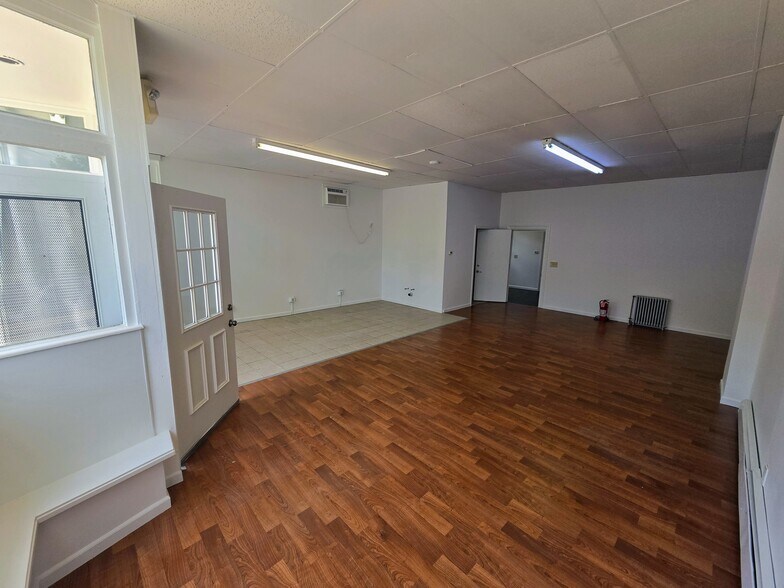 More Photos Of 1125 Prospect St, Ewing Storefront Retail Residential For Lease