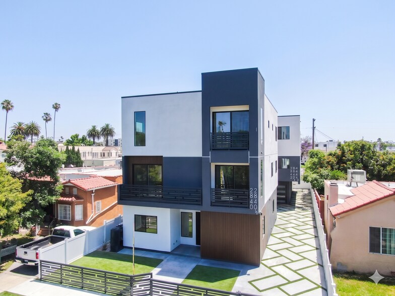 More Photos Of 2840 Wellington Rd, Los Angeles Multifamily For Sale