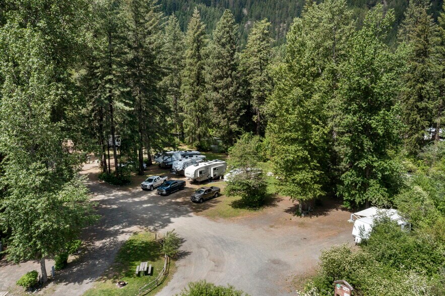 More Photos Of 3300 US Highway 97, Peshastin Specialty For Sale