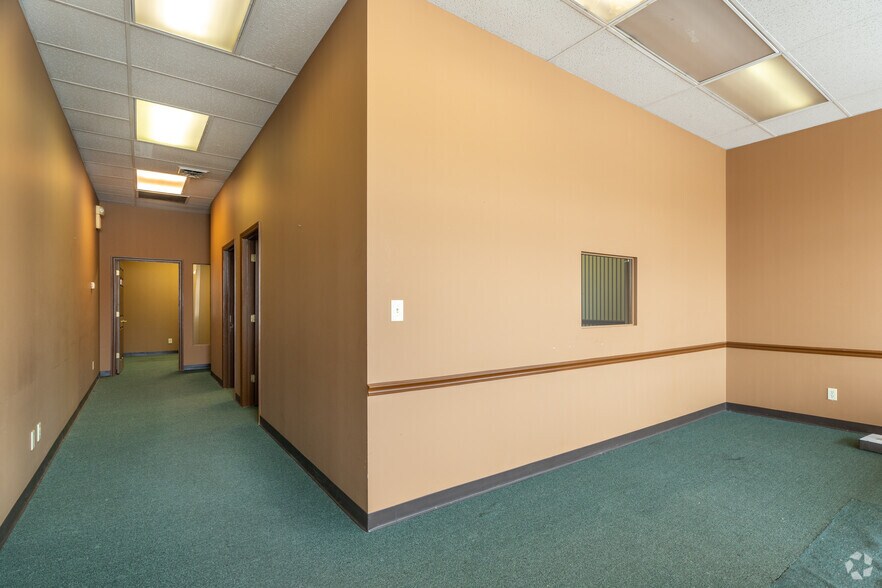 More Photos Of 12243-12305 Natural Bridge Rd, Bridgeton Unknown For Lease