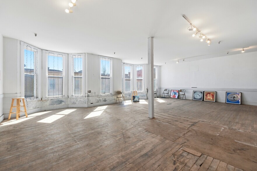 More Photos Of 464 Main St, Rockland Storefront Retail Residential For Sale