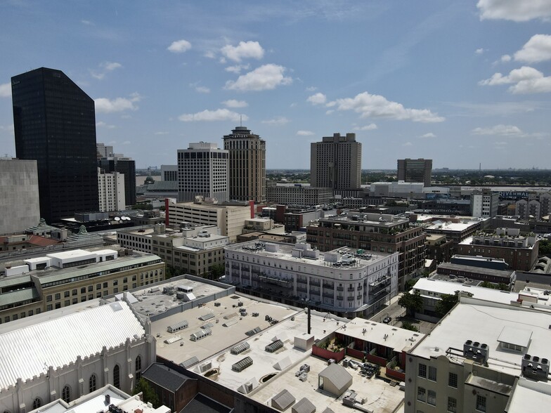 More Photos Of 747 Magazine St, New Orleans Office For Sale