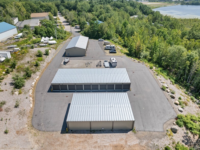 More Photos Of 30 Waterford Pl, Laconia Self Storage For Sale