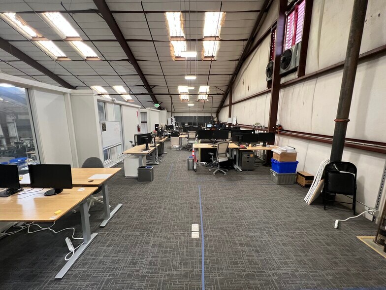 More Photos Of 2332 4th St, Berkeley Warehouse For Lease