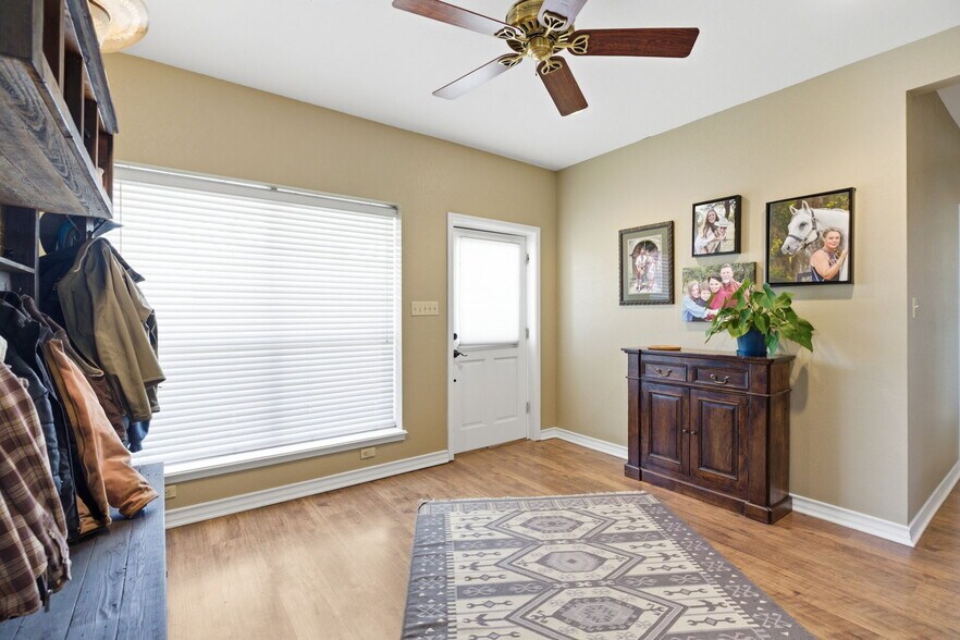 More Photos Of 40455 Interstate 10 W, Boerne Land For Sale