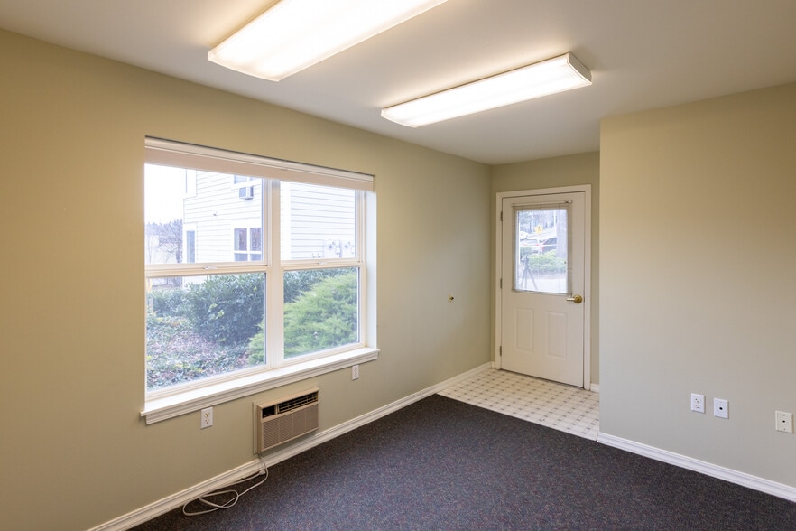 More Photos Of 708 Columbia St, Hood River Office Residential For Sale