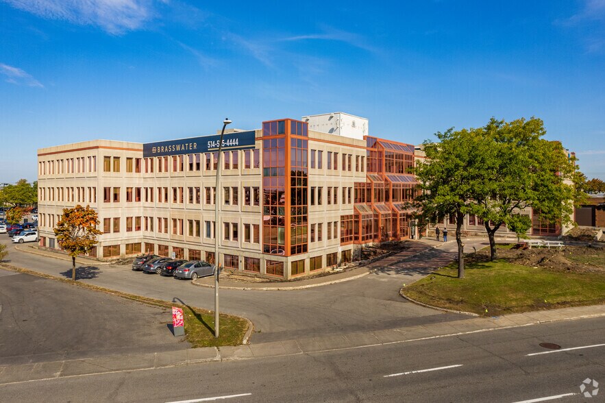 Primary Photo Of 7405 Rte Transcanadienne, Montréal Office For Lease