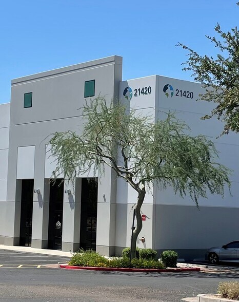 More Photos Of 21420 N 15th Ln, Phoenix Warehouse For Lease