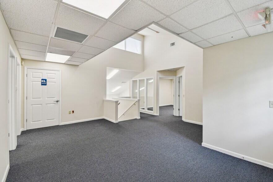 More Photos Of 4540 Southside Blvd, Jacksonville Medical For Lease