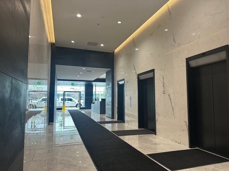 More Photos Of 2975 Wilshire Blvd, Los Angeles Office For Sale