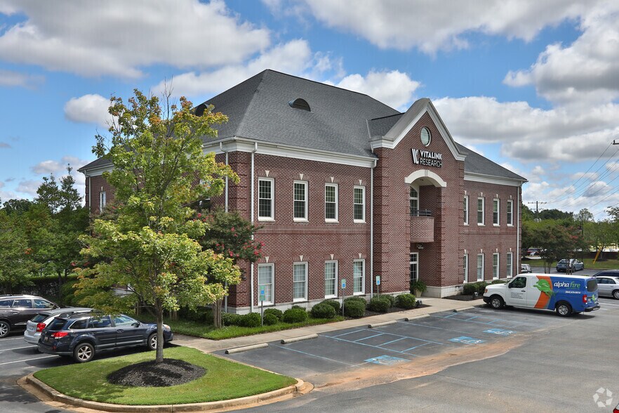 More Photos Of 501 Roper Mountain Rd, Greenville Office For Lease