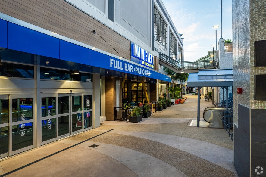 More Photos Of 9101 International Dr, Orlando Unknown For Lease