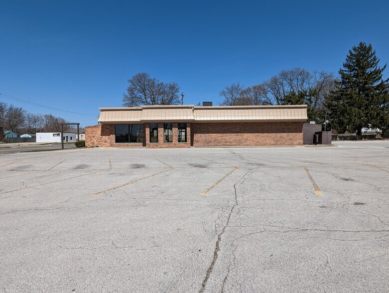 More Photos Of 4105 SW 9th St, Des Moines Fast Food For Sale