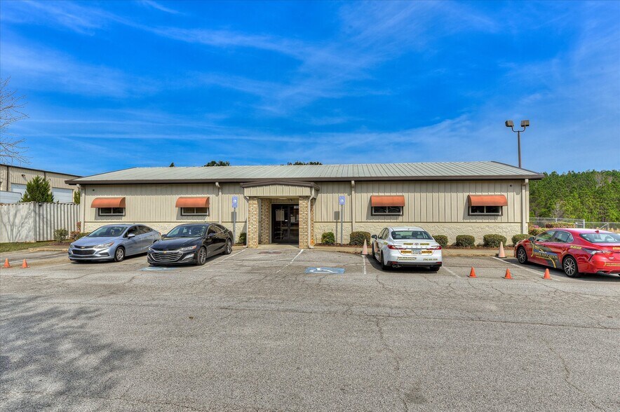 More Photos Of 1950 International Ct, Grovetown Office For Sale