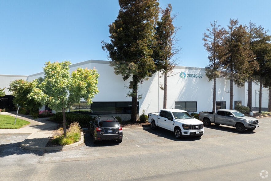 Primary Photo Of 20949-20957 Cabot Blvd, Hayward Warehouse For Lease