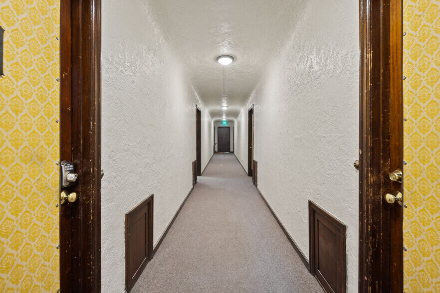 More Photos Of , Seattle Multifamily For Sale