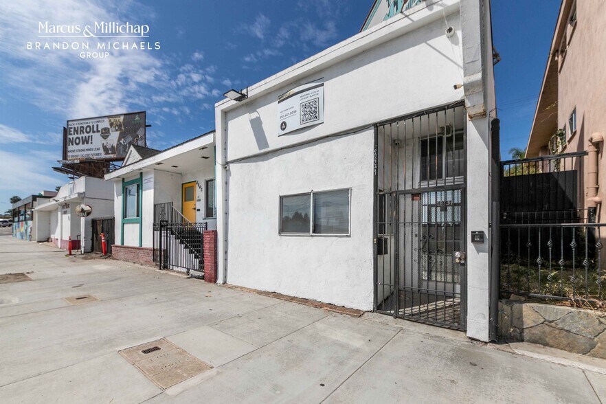More Photos Of 4841 Crenshaw Blvd, Los Angeles General Retail For Sale