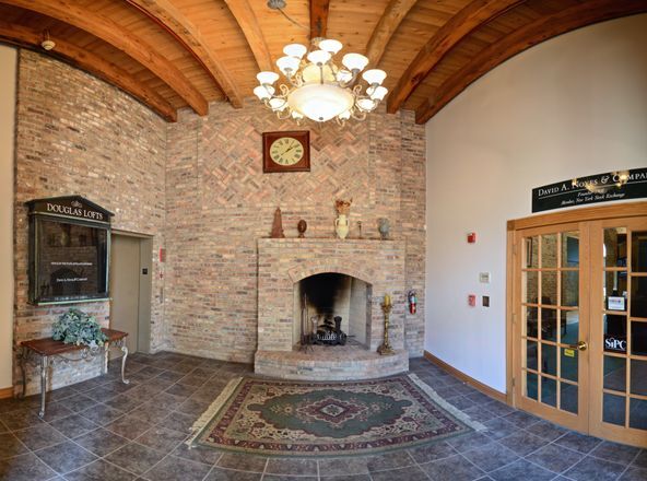 More Photos Of 1 Douglas Ave, Elgin Loft Creative Space For Lease