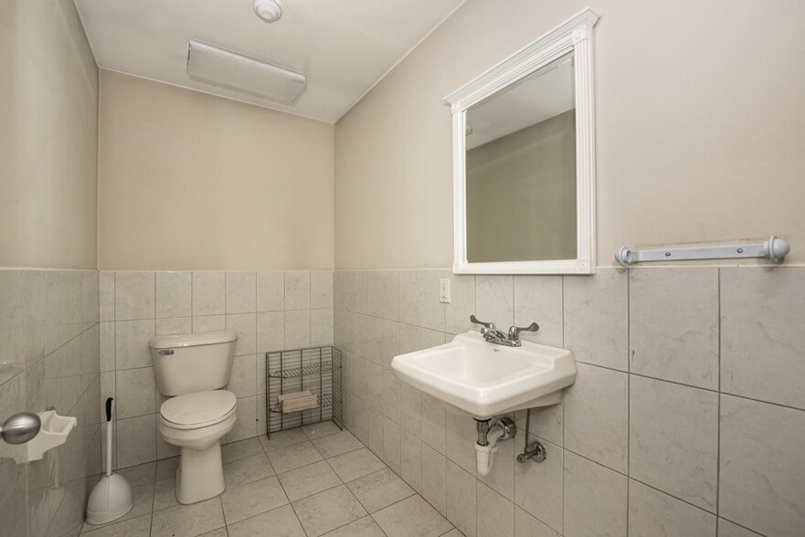 More Photos Of 1360 Montauk Hwy, Mastic Office For Lease