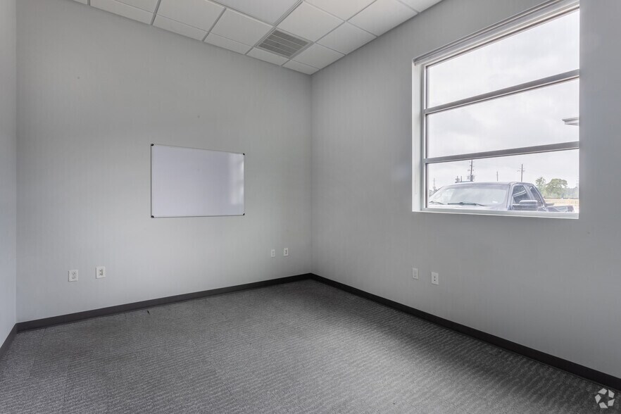 More Photos Of 331 Corporate Wood Dr, Magnolia Unknown For Sale