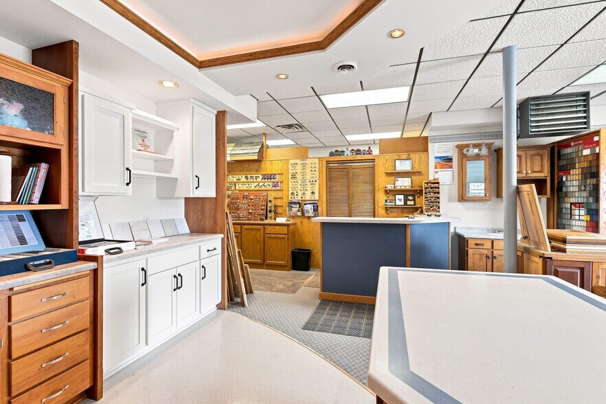More Photos Of 308 N Wisconsin Dr, Sheboygan Freestanding For Sale