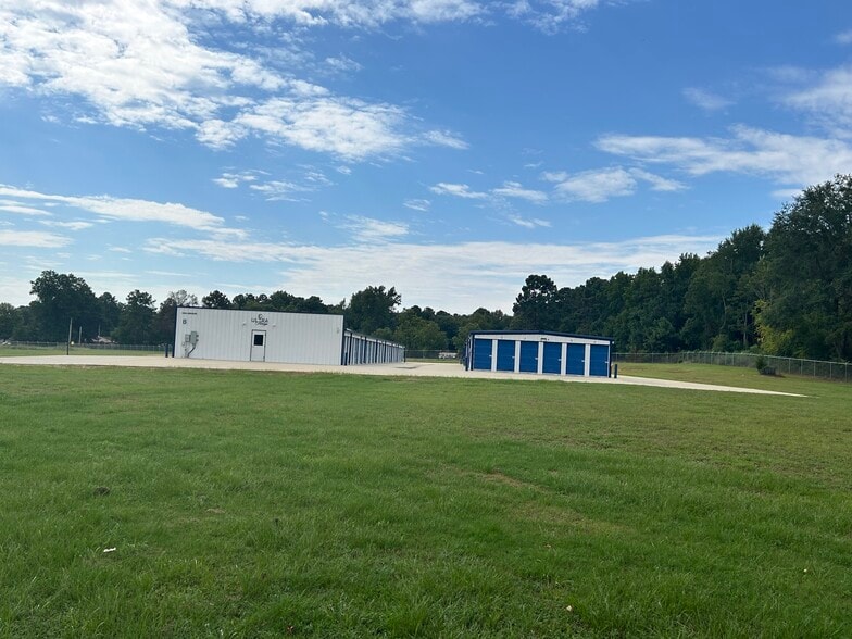 More Photos Of 3202 S Bishop Rd, Texarkana Specialty For Sale