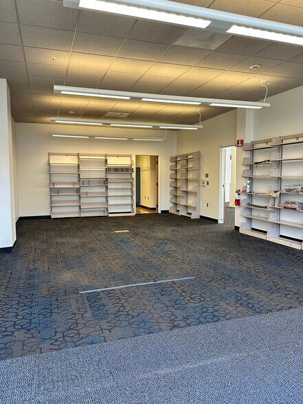 More Photos Of 2300-2314 NW Thurman St, Portland Freestanding For Lease