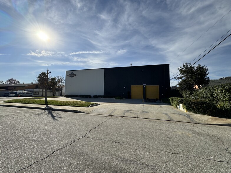 Primary Photo Of 204 Loranne Ave, Pomona Warehouse For Sale