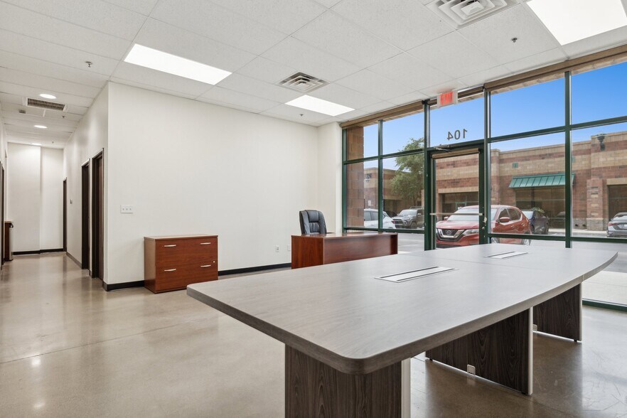 More Photos Of 20827 N Cave Creek Rd, Phoenix Office For Lease