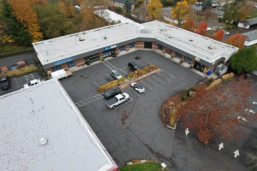 More Photos Of 13851 Beavercreek Rd, Oregon City Auto Repair For Lease