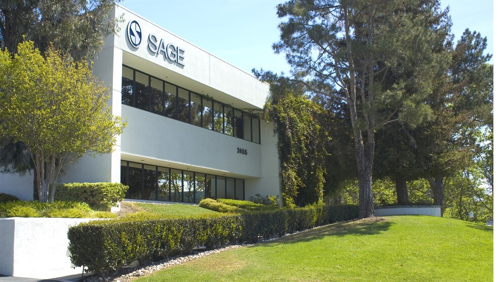 More Photos Of 2455 Teller Rd, Thousand Oaks Office For Lease