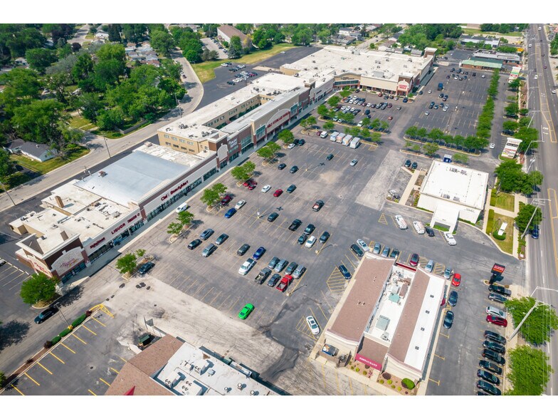 More Photos Of 2112 W Jefferson St, Joliet Unknown For Lease