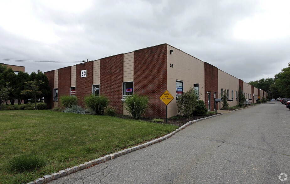 More Photos Of 53 S Jefferson Rd, Whippany Light Distribution For Lease
